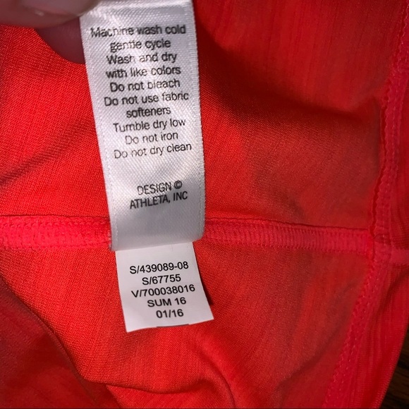 Athleta Pacifica Orange Contoured UPF+ Rashguard Size XS - Picture 7 of 7